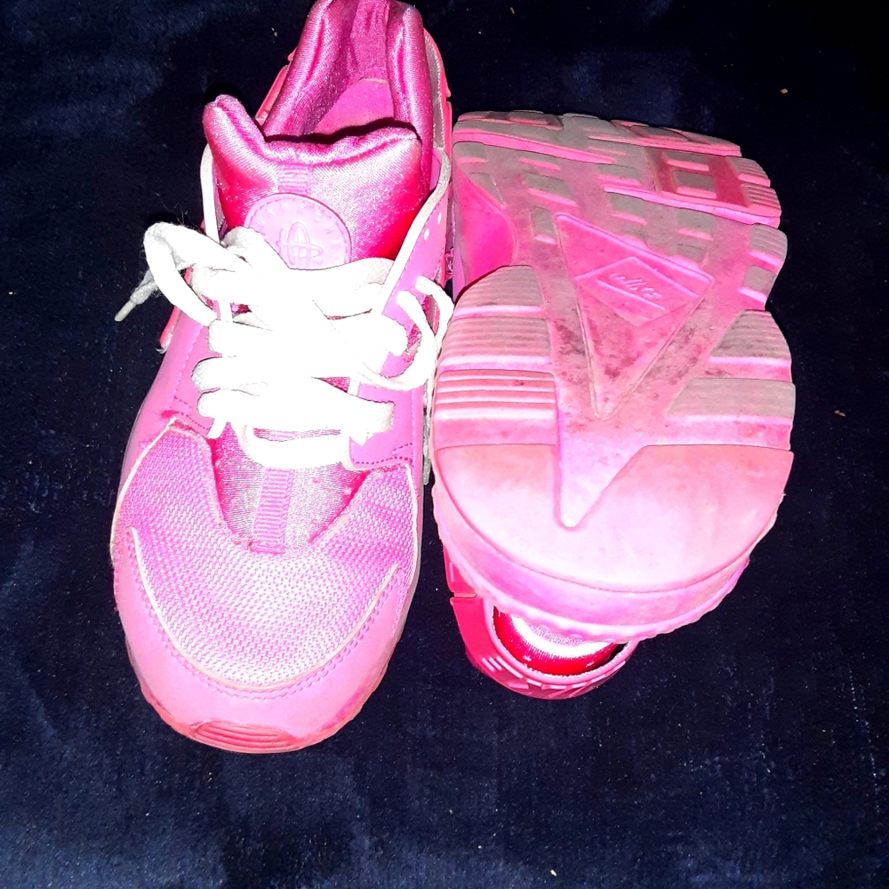 Nike Harachi size 3.5